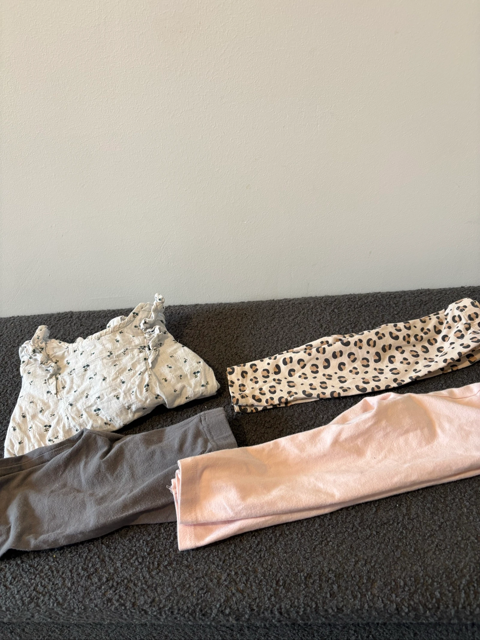 Lot vêtements bébé fille 3-6 mois (68 cm)